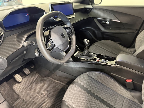 Peugeot 2008 4 of 12