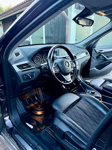 BMW X1 10 of 11