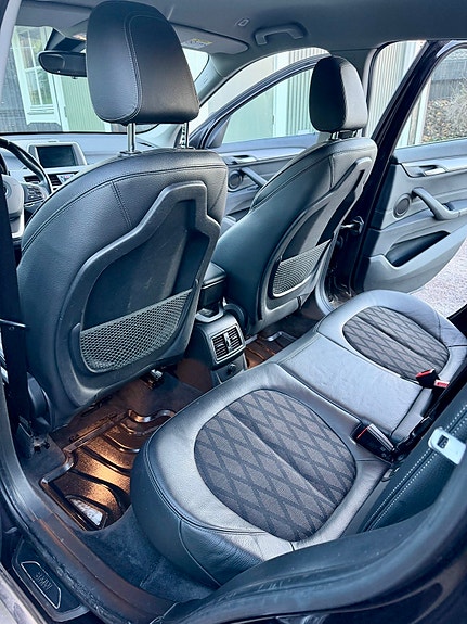 BMW X1 8 of 11