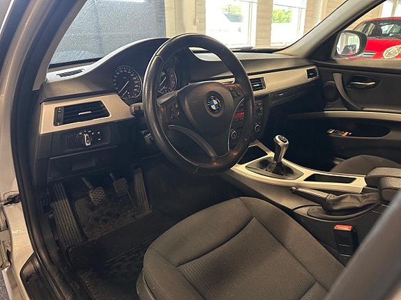 BMW 320 8 of 10