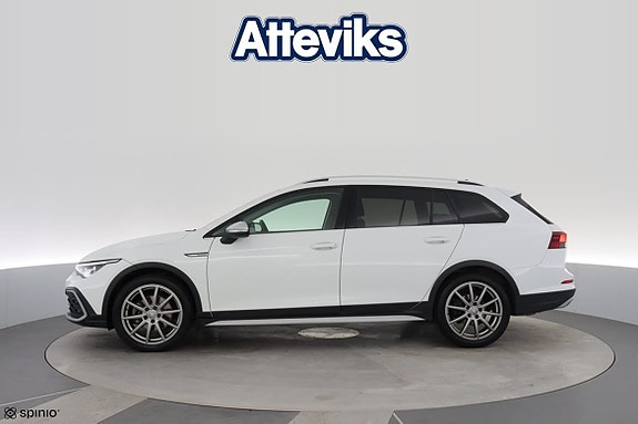 Volkswagen Golf Alltrack 22 of 24