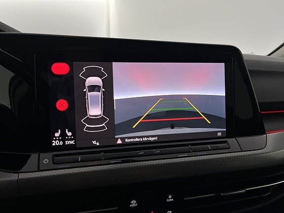 Volkswagen Golf Alltrack 10 of 24