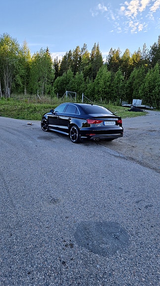 Audi A3 4 of 5