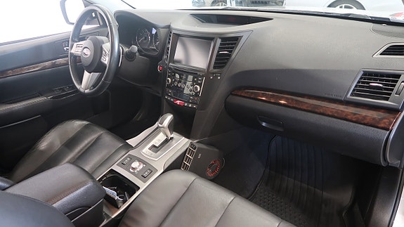 Subaru Outback 10 of 21