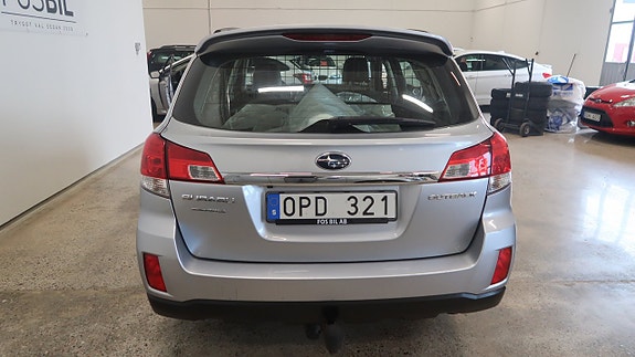 Subaru Outback 5 of 5