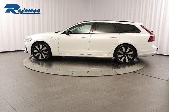 Volvo V90 8 of 24