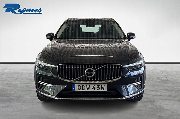 Volvo XC60 3 of 17