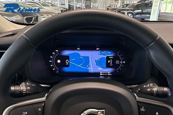 Volvo XC60 6 of 17