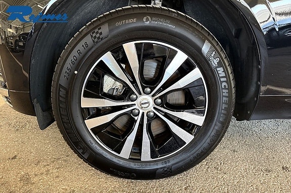 Volvo XC60 17 of 17