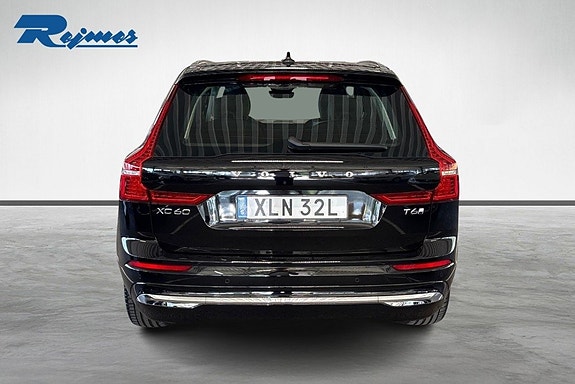 Volvo XC60 14 of 17