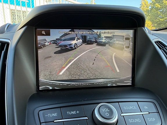 Ford C-Max 22 of 22