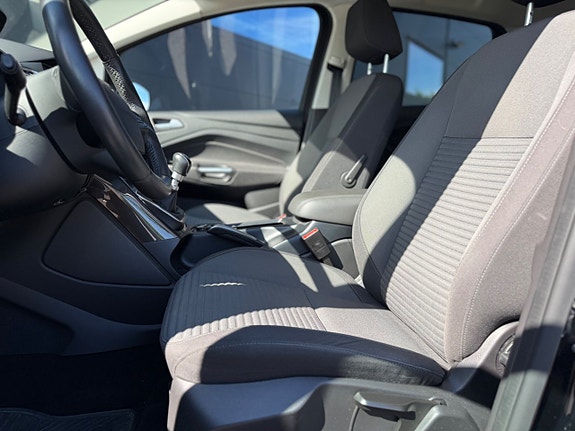 Ford C-Max 12 of 22