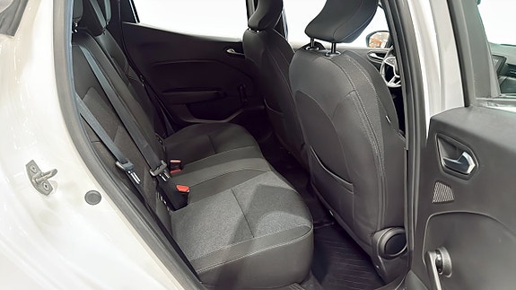 Renault Clio 5 of 12