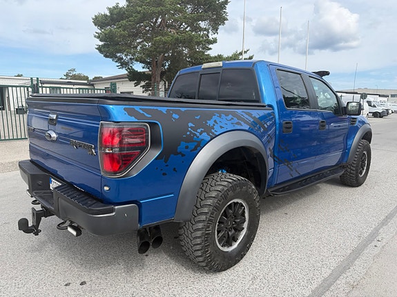 Ford F-150 2 of 5