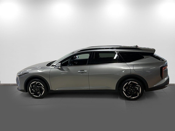 Kia K4 4 of 14