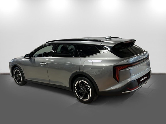 Kia K4 6 of 14