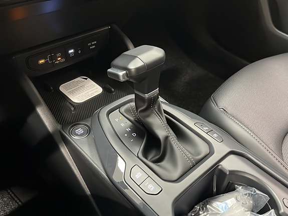 Kia K4 12 of 14