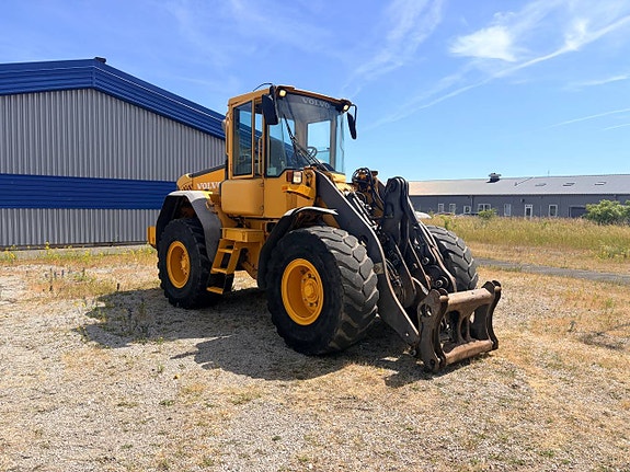 Volvo L 60 E 4 of 5