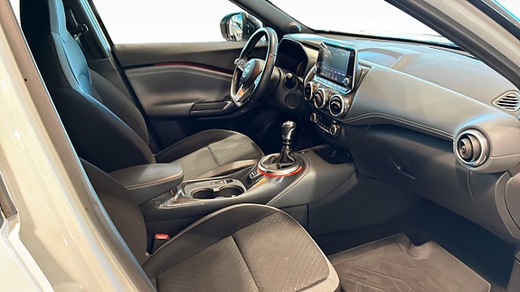 Nissan Juke 3 of 9
