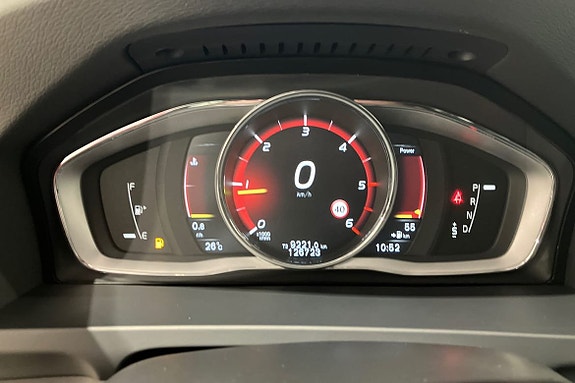 Volvo V60 Cross Country 10 of 18