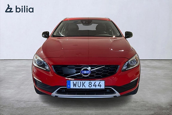 Volvo V60 Cross Country 5 of 18