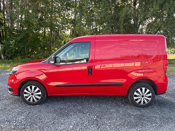 Fiat Doblò Cargo 8 of 24