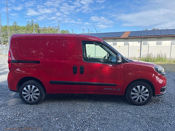 Fiat Doblò Cargo 4 of 5