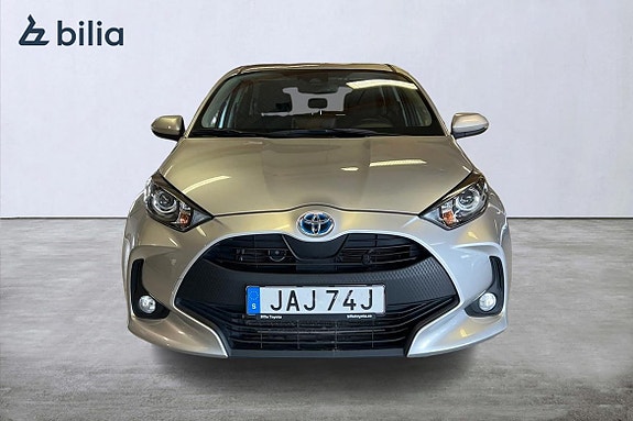 Toyota Yaris 6 of 21