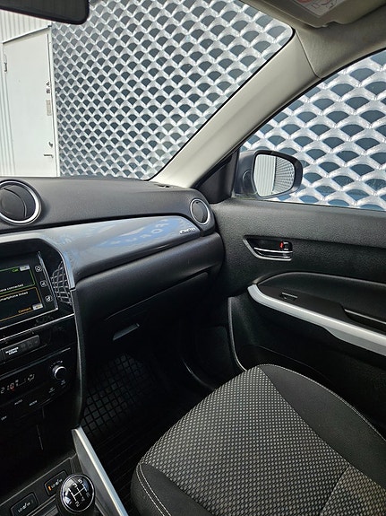 Suzuki Vitara 16 of 20