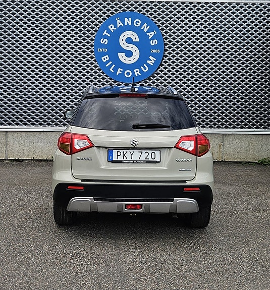 Suzuki Vitara 3 of 5