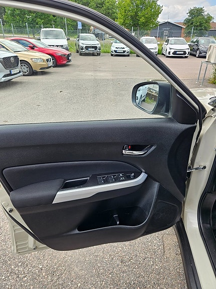 Suzuki Vitara 7 of 20