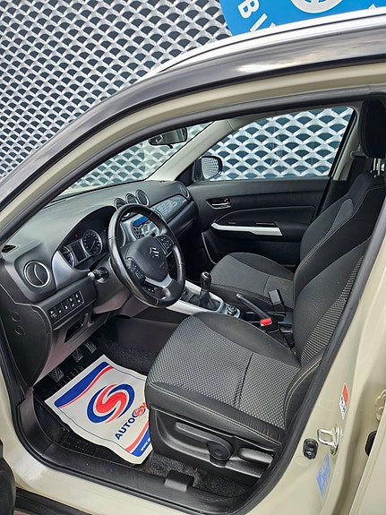 Suzuki Vitara 8 of 20