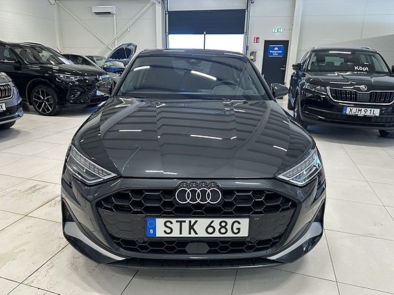 Audi A3 4 of 5