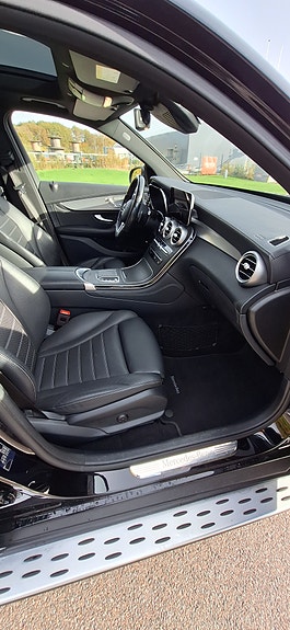 Mercedes-Benz GLC220 d 4 of 5