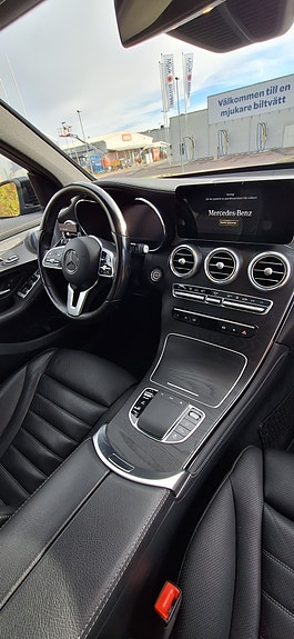 Mercedes-Benz GLC220 d 3 of 5