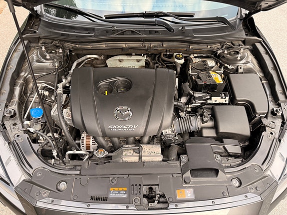 Mazda 3 9 of 16