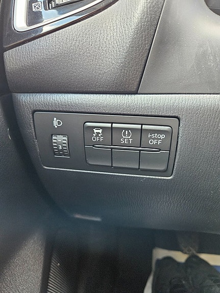 Mazda 3 7 of 18