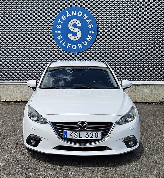 Mazda 3 2 of 18