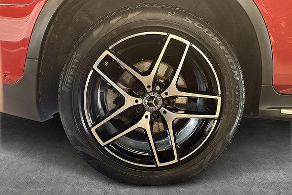 Mercedes-Benz GLC300 de 7 of 18