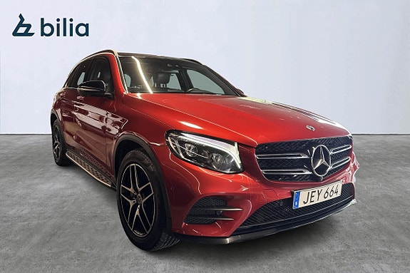 Mercedes-Benz GLC300 de 3 of 5