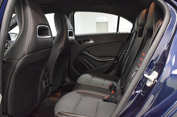 Mercedes-Benz A180 20 of 24
