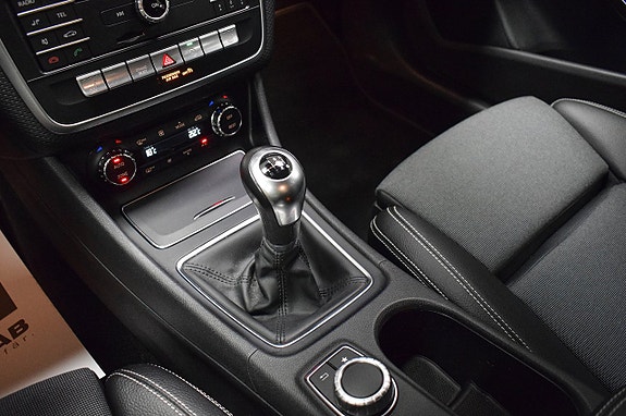 Mercedes-Benz A180 17 of 24