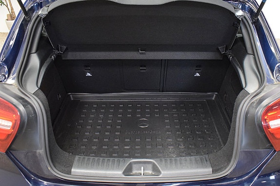 Mercedes-Benz A180 21 of 24