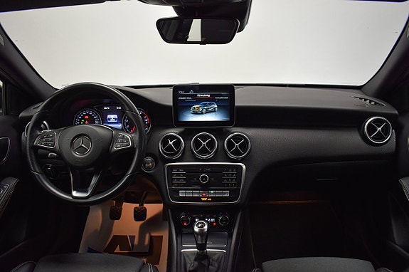 Mercedes-Benz A180 8 of 24