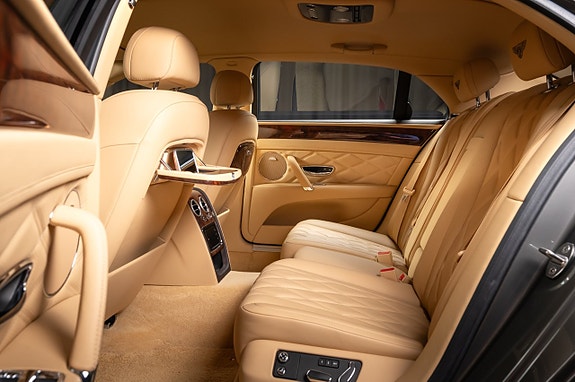 Bentley Flying Spur 25 of 30