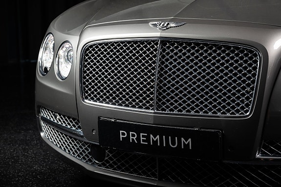 Bentley Flying Spur 5 of 5