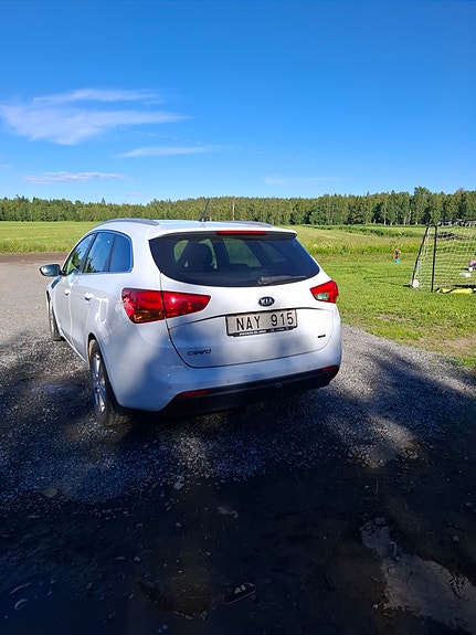 Kia Ceed 3 of 5