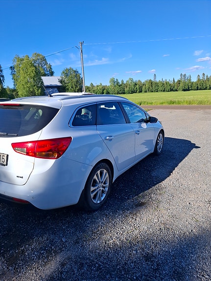 Kia Ceed 4 of 5