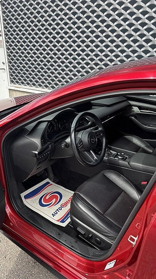 Mazda 3 4 of 19