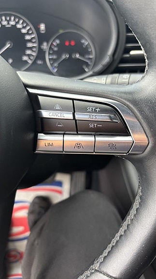 Mazda 3 9 of 19